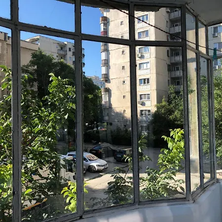 Le Garcon De Cristina-Simple,Quiet,Spacious Studio Bucharest Exterior photo