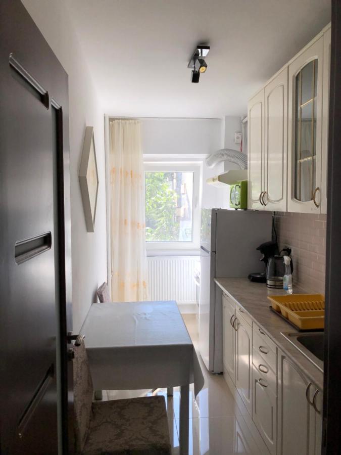 Le Garcon De Cristina-simple,quiet,spacious Apartment *